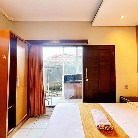 Lembayung Sari Homestay Denpasar Esterno foto
